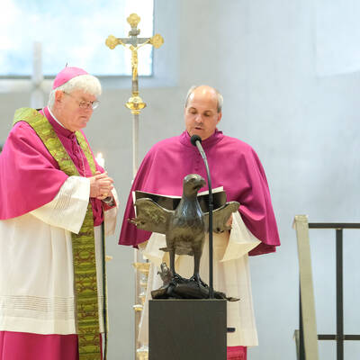 Vesper im Hildesheimer Mariendom. Einführung von Domkapitular Marcus Scheiermann und Verabschiedung von Domkapitular em. Wolfgang Voges Vesper im Hildesheimer Mariendom. Einführung von Domkapitular Marcus Scheiermann und Verabschiedung von Domkapitular em. Wolfgang Voges